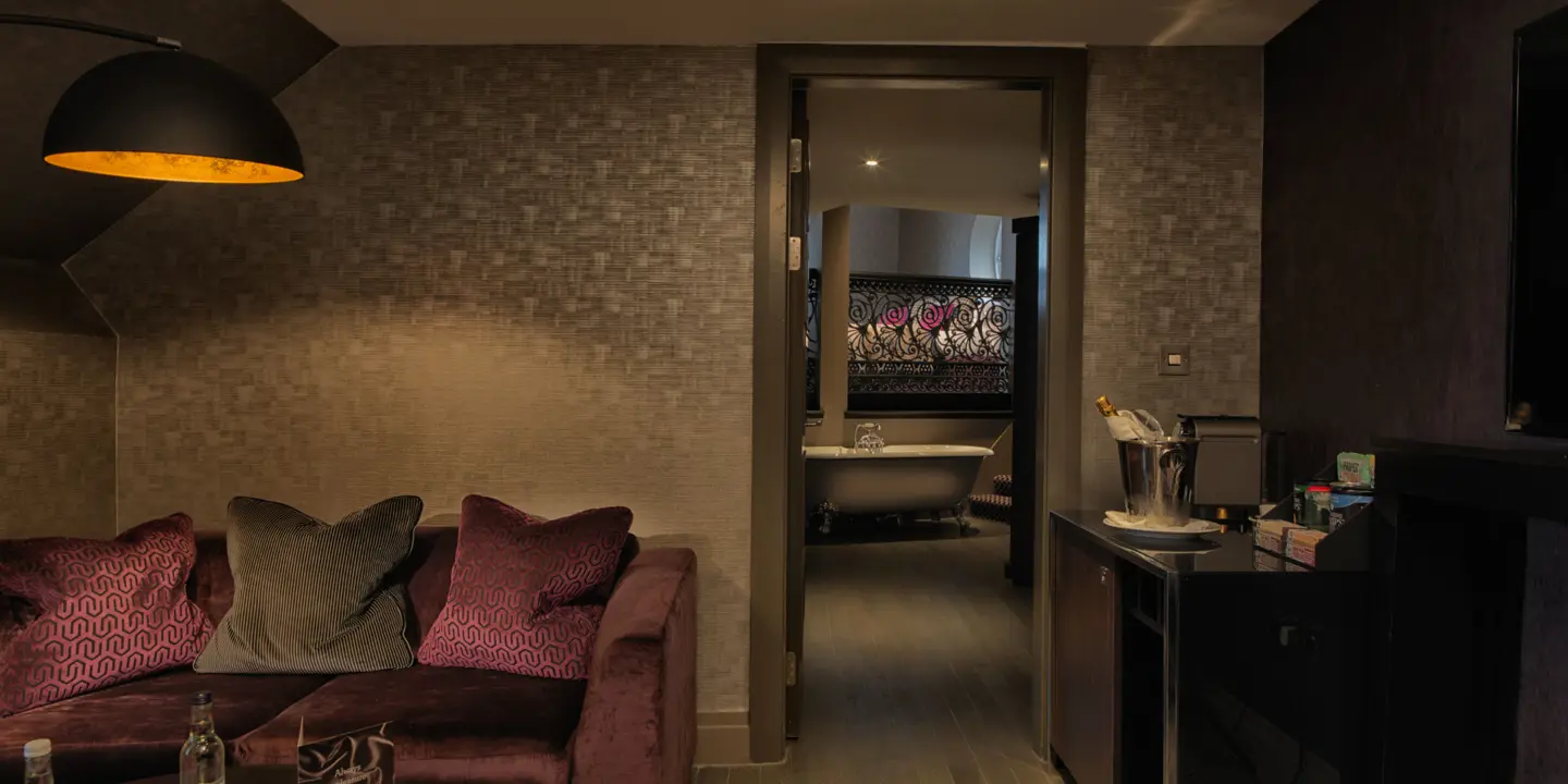 Experience the Elegance of the Signature Suite | Malmaison Dundee